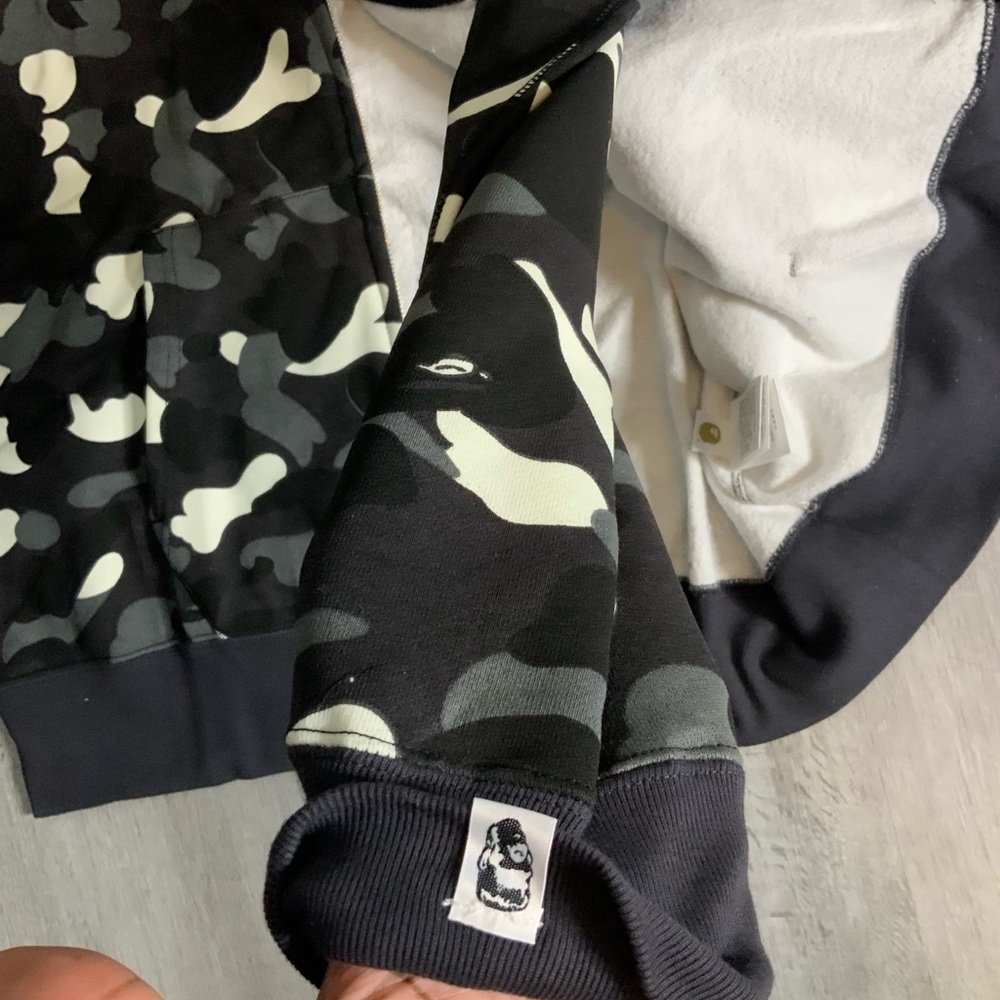 A Bathing Ape Shark Hoodie - Picture 10 of 12